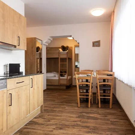 Aparthotel Pitztal Living 3*