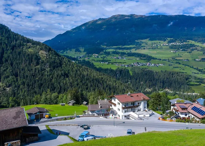 Aparthotel Pitztal Living Jerzens