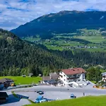 Apart-hotel Pitztal Living Jerzens