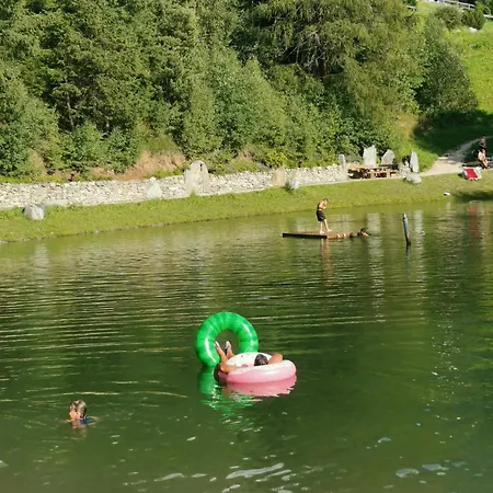 Lägenhetshotell Pitztal Living Jerzens