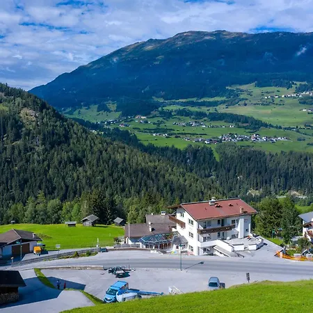 Hotel apartamentowy Pitztal Living Jerzens